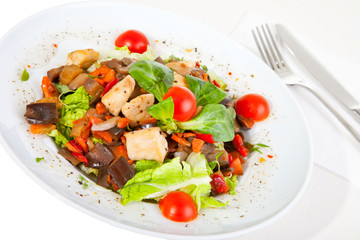 salad with mushrooms and chicken