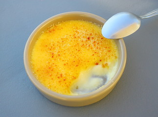 crème dessert caramélisé