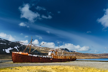 The wreck of the Garður near Patreksfjörður - 42099971