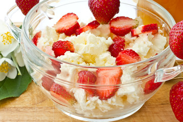 Sweet milk cottage cheese with strawberries