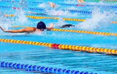swimming race