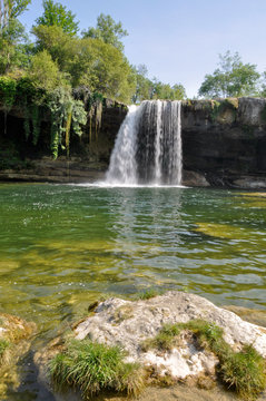 Cascada de Pedrosa de Tobalina, Burgos (Espa&ntilde;a)
