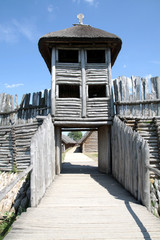 Gateway to the settlement © aglebocka
