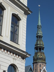 Fototapeta na wymiar St. Peters church (Riga, Latvia)
