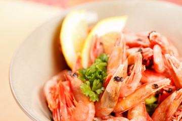 shrimps with lemon