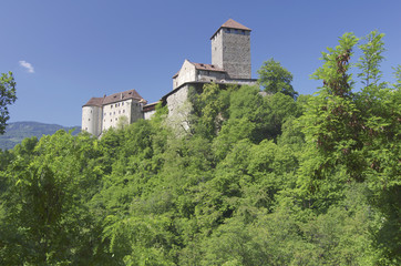 Fototapeta na wymiar Południowy Tyrol - Tyrol Castle
