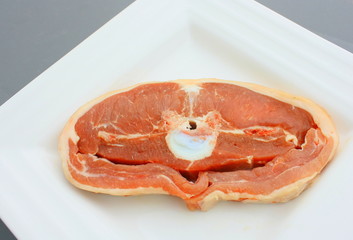 côtelette d'agneau dans le filet