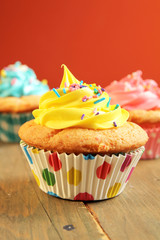 Yellow cupcake