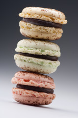 traditional french macaroons