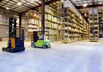 Large warehouse - 42185510