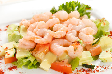 salad with shrimps