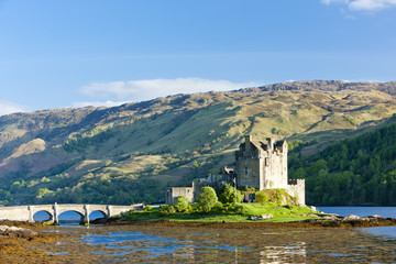 Fototapeta na wymiar Eilean Donan Castle, Loch Duich, Szkocja