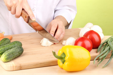 Chopping food ingredients