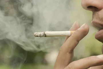 Outdoor kussens stop smoking © ehabeljean