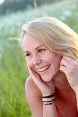 Fototapeta premium happy 20s girl outdoor in summer 4