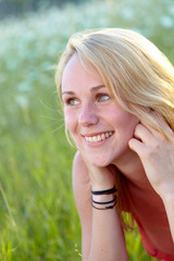 Fototapeta premium happy 20s girl outdoor in summer 8