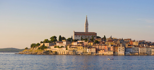 Naklejka premium Rovinj at dusk