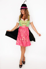 hübsche Frau im Dirndl