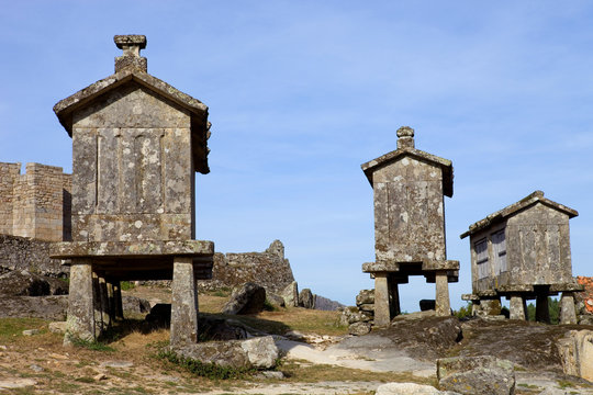 Espigueiros
