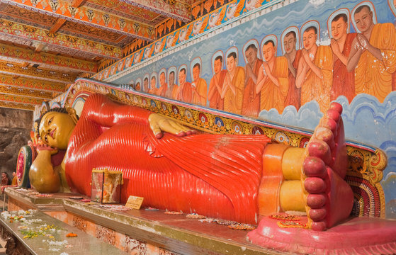 Reclining Buddha statue in Anuradhapura, Sri Lanka