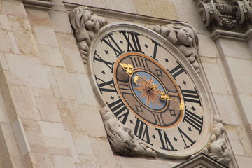 Uhr am Salzburger Dom