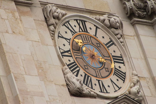 Uhr am Salzburger Dom
