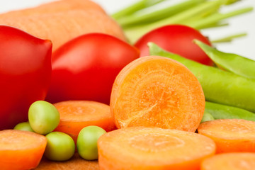 carrots peas tomatoes
