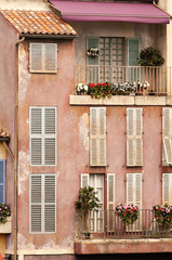Fototapeta na wymiar french balcony in Paris