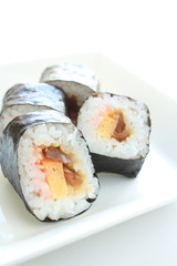 Japanese cuisine, sushi roll