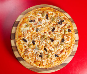 Pizza with seafood