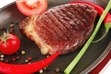 meat entree : grilled beef steak served with hot cayenne peppers