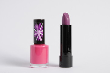 Fototapeta premium Nagellack und Lippenstift 5