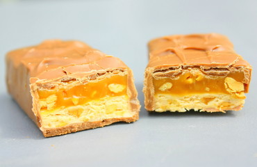 barre chocolatée aux cacahuètes