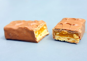 barre chocolatée aux cacahuètes