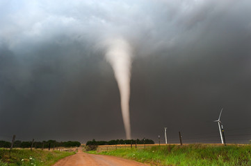 Strong tornado in Kansas - obrazy, fototapety, plakaty