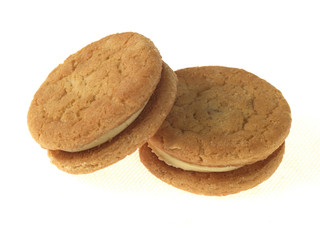 Crunchy Ginger Creams Biscuits