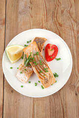 fish portion : roasted salmon