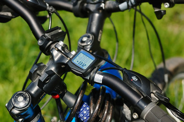 Fototapeta na wymiar bike computer on the handlebars of mountain bikes