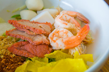 noodles with seafood