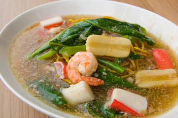 noodles with seafood