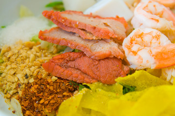 noodles with seafood