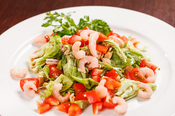 salad with shrimps
