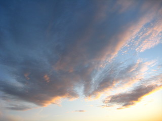 Naklejka na ściany i meble Wieczorny krajobraz z chmury