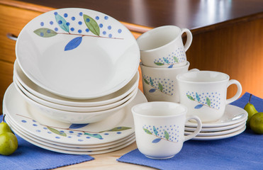 dishware set