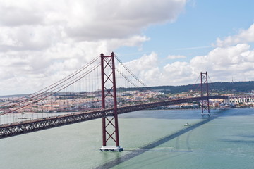 Fototapeta na wymiar Most 25 kwietnia