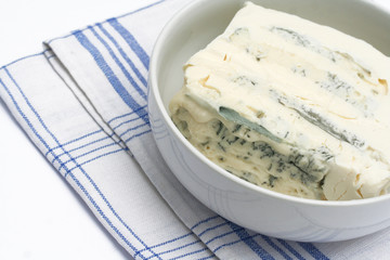 gorgonzola in ciotola