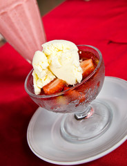 Strawbery Icecrem