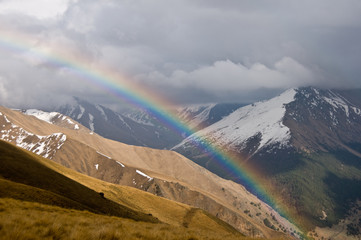 радуга в горах
