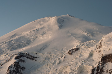 Эльбрус на рассвете