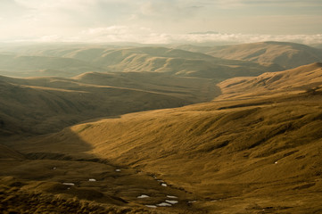 плато на солнечном закате